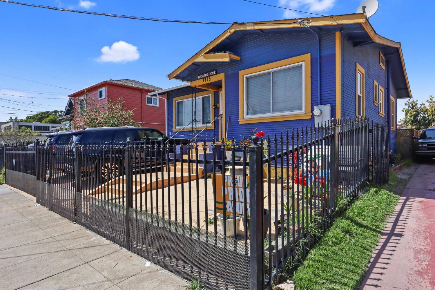 Oakland, CA 94621,1715 83rd AVE