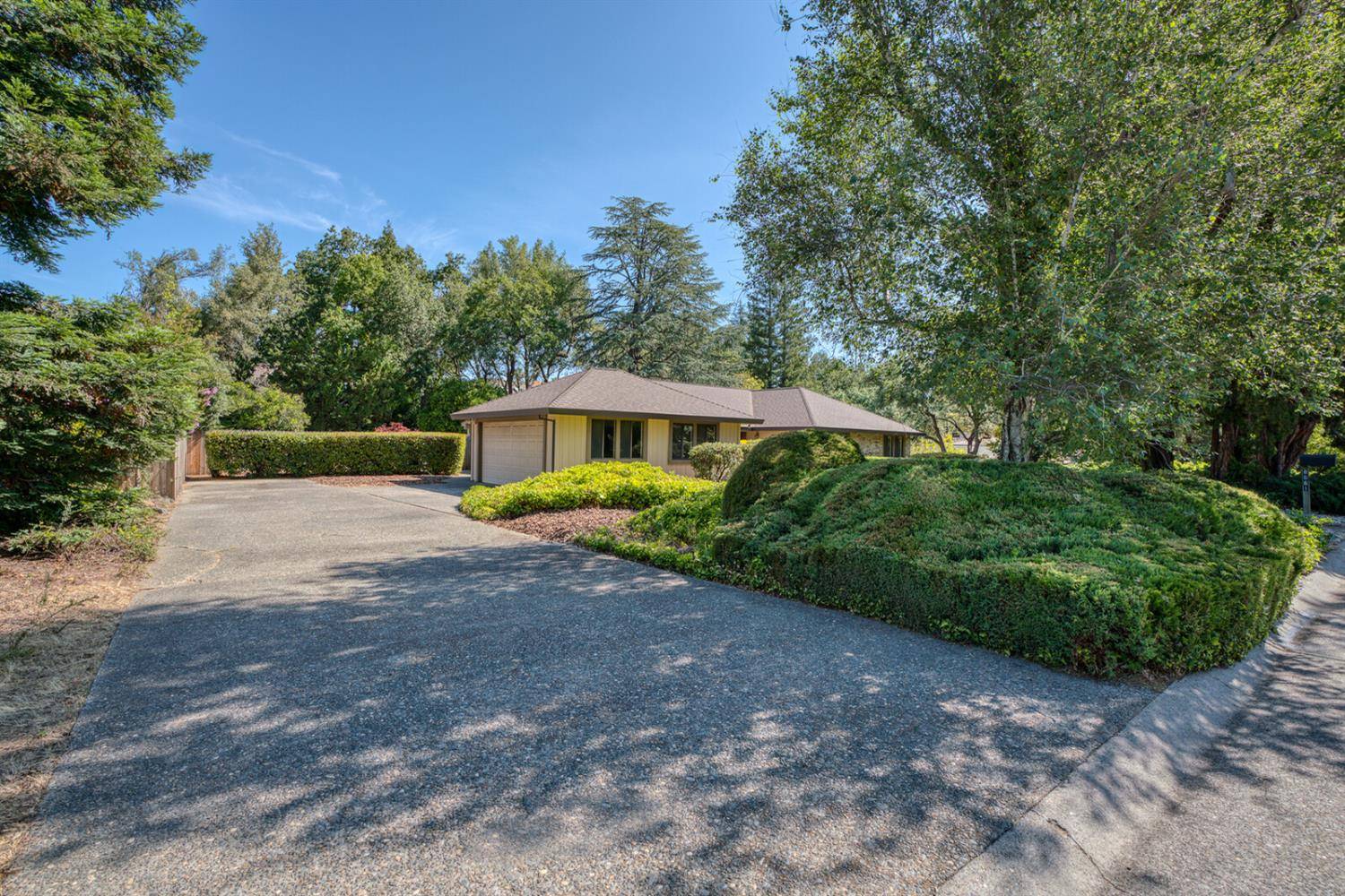 Fair Oaks, CA 95628,8661 Farley WAY