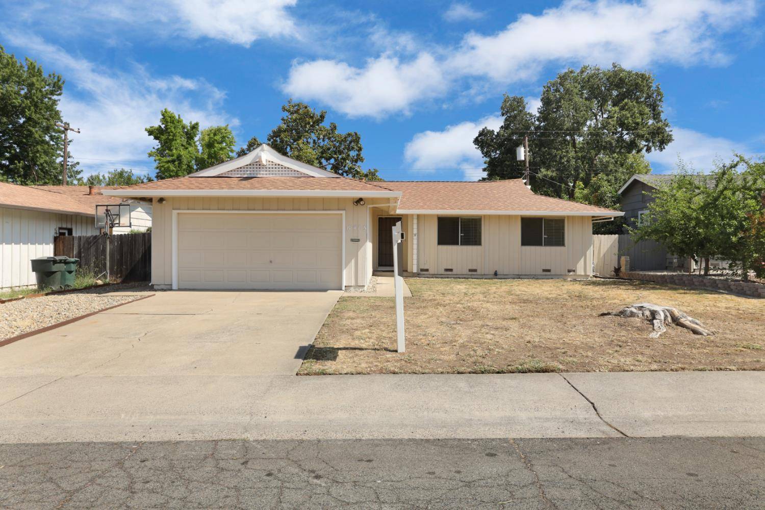 Carmichael, CA 95608,6413 Markley WAY