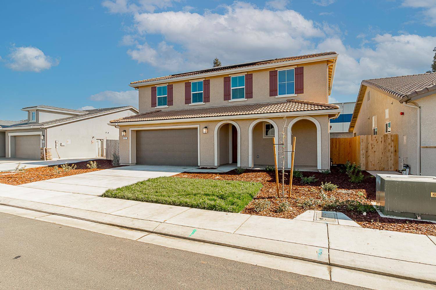 Oakdale, CA 95361,855 Meadowlands DR