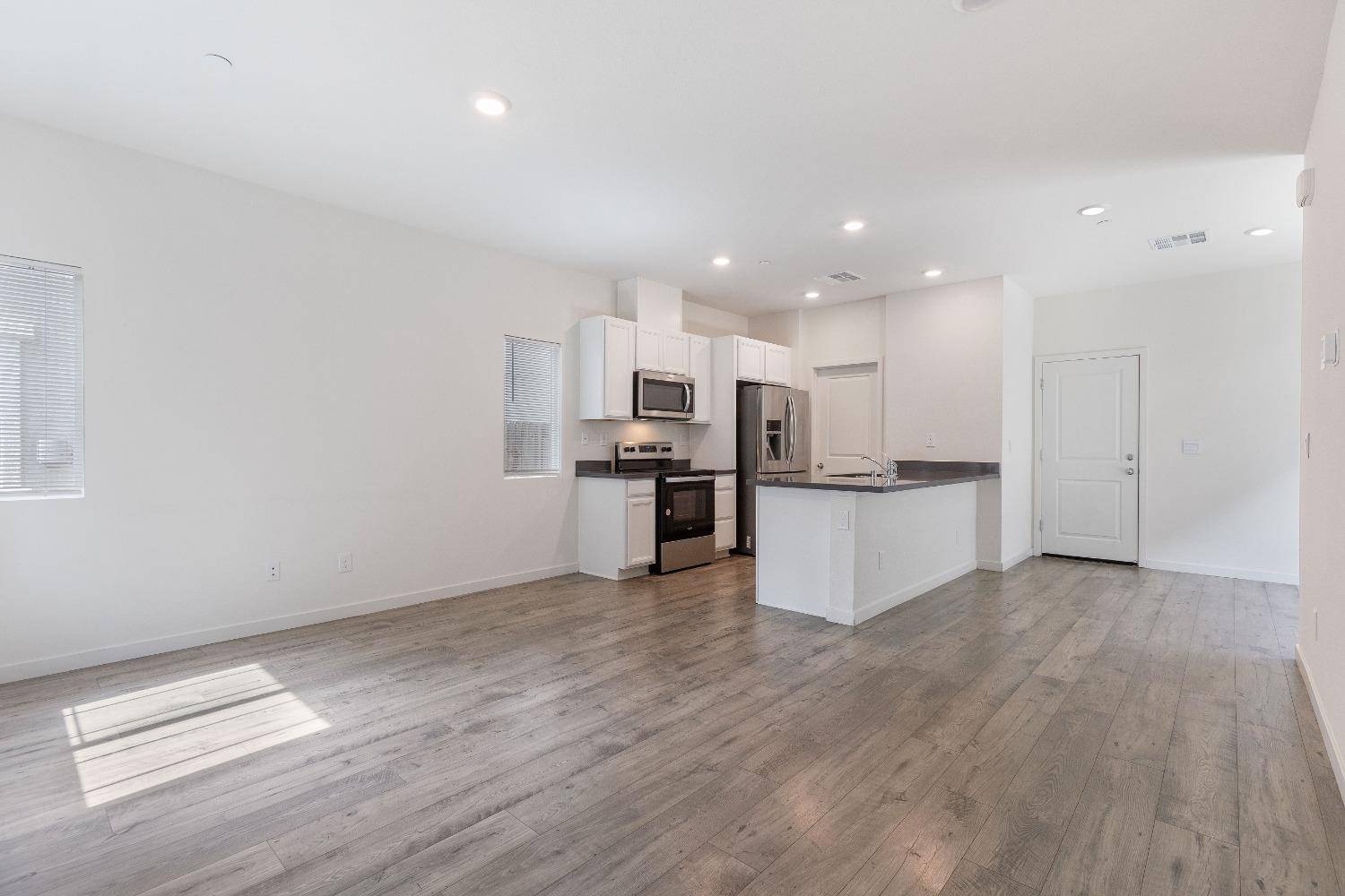 Roseville, CA 95747,5288 Cumberland DR