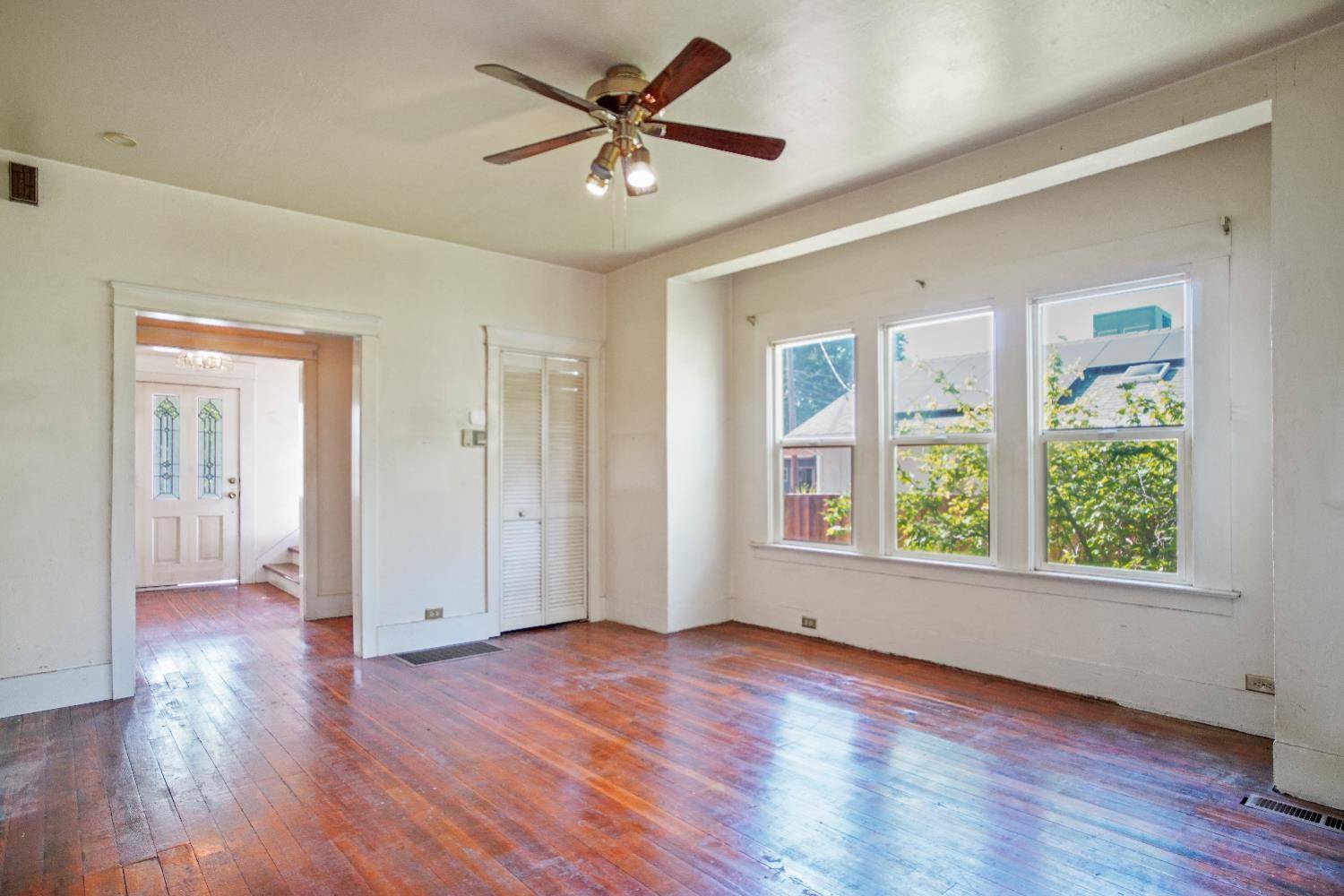 Woodland, CA 95695,519 Walnut