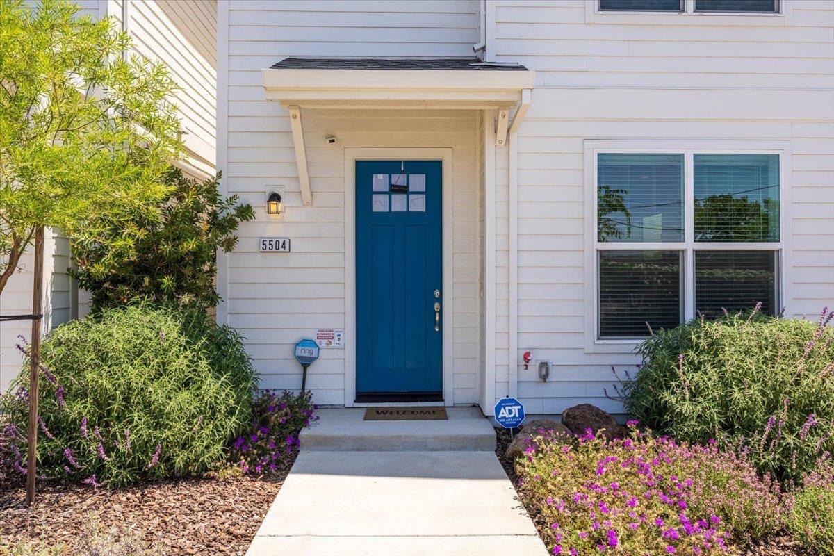 Sacramento, CA 95841,5504 Brinef DR