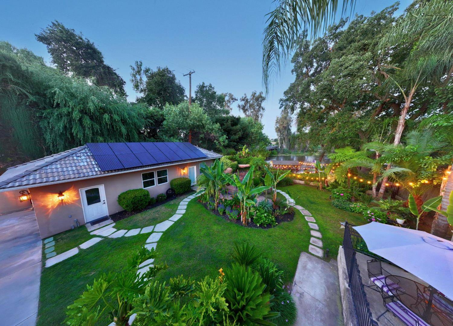 Kingsburg, CA 93631,39990 Kings River DR