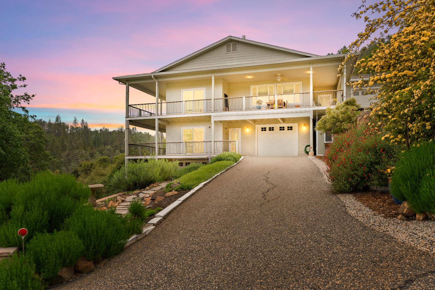 Penn Valley, CA 95946,17947 Piper LN