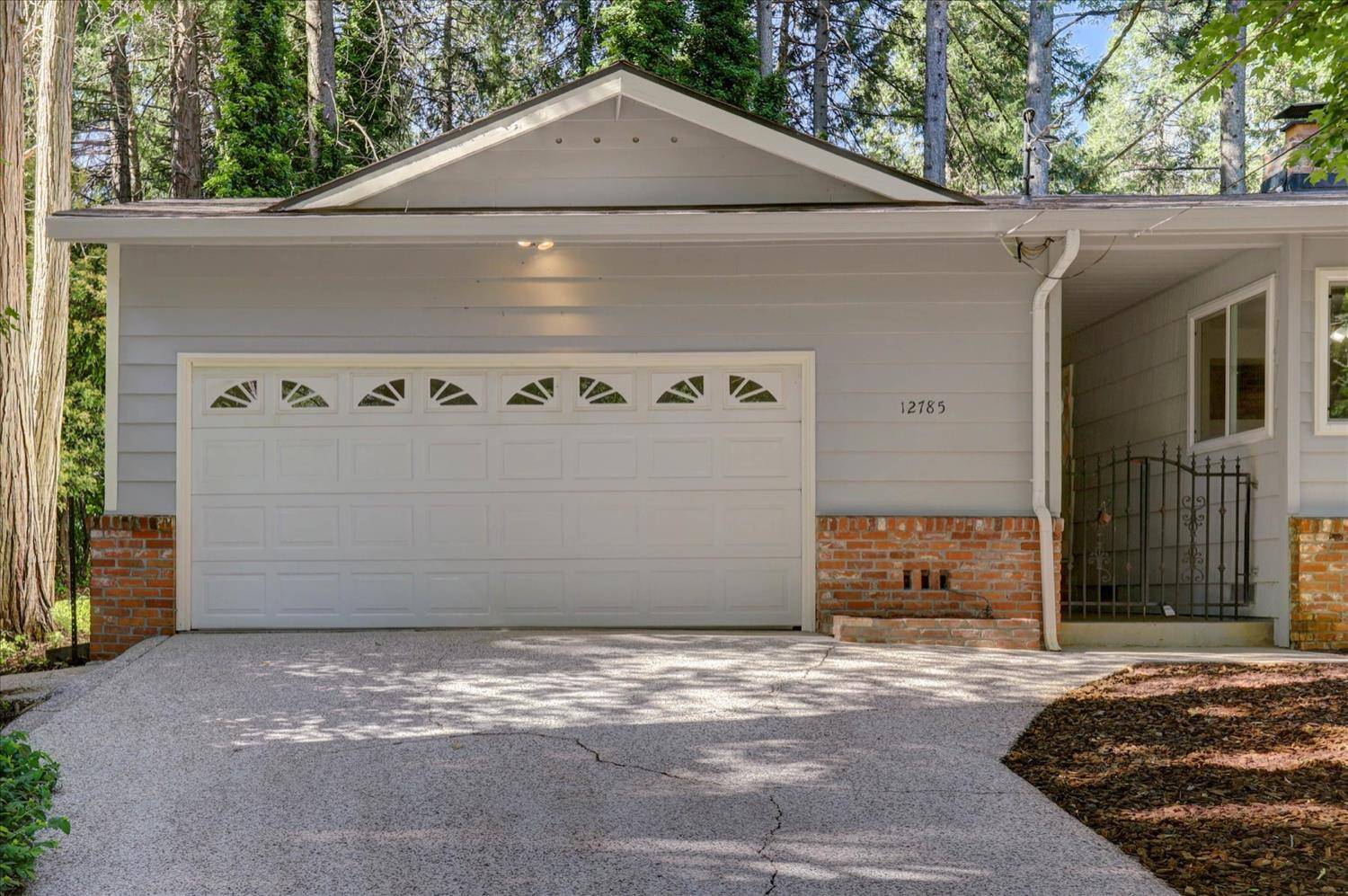 Nevada City, CA 95959,12785 Mayflower DR