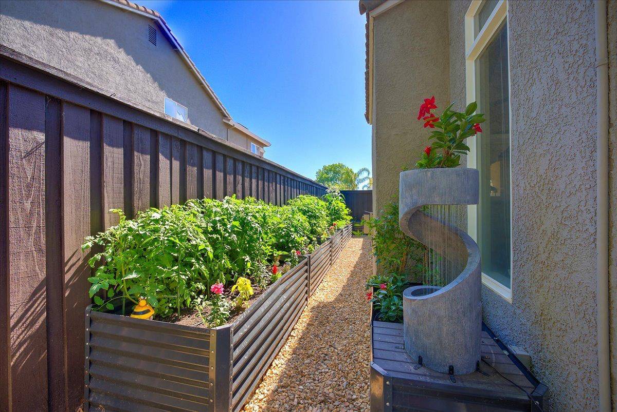 Lincoln, CA 95648,210 Mariner CIR