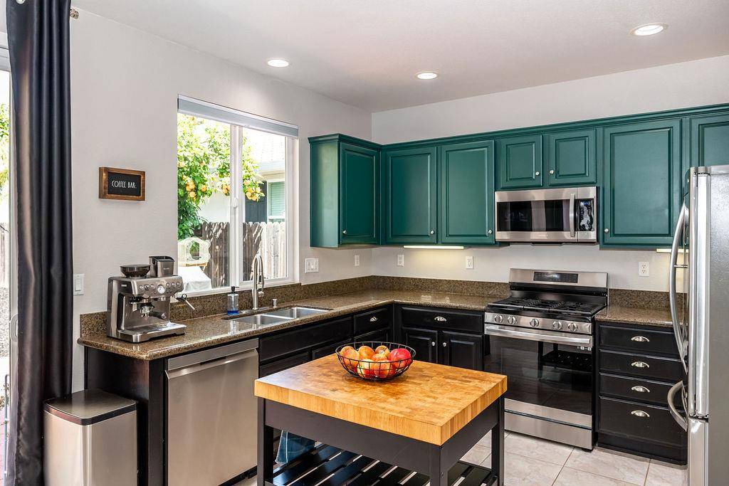 Lincoln, CA 95648,310 Dinis Cottage CT
