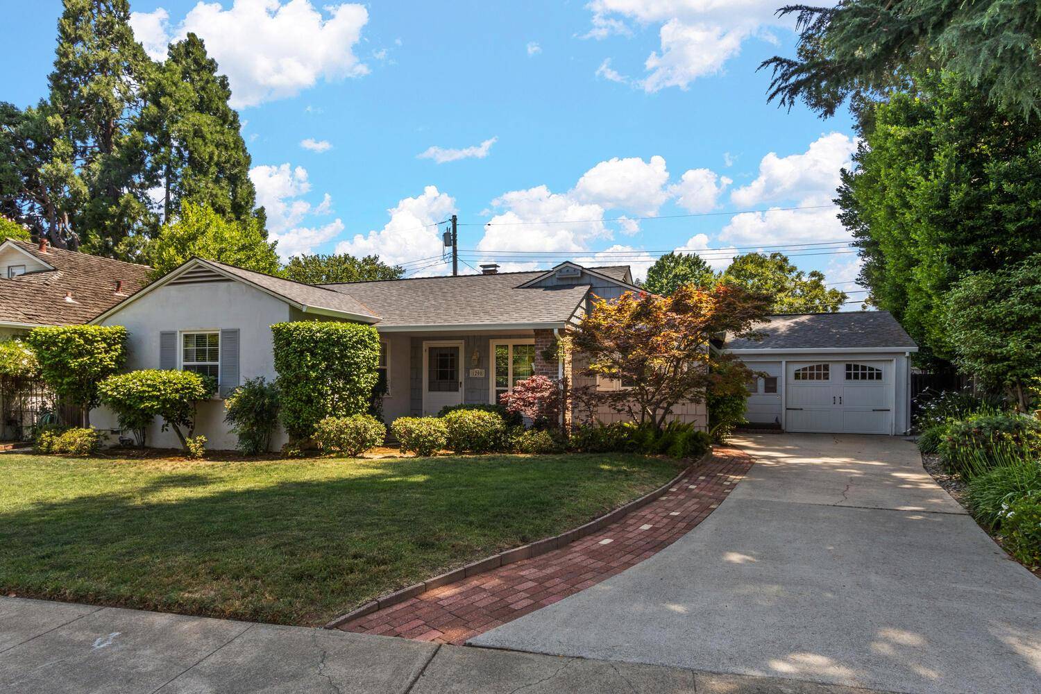 Sacramento, CA 95818,1208 Weller WAY
