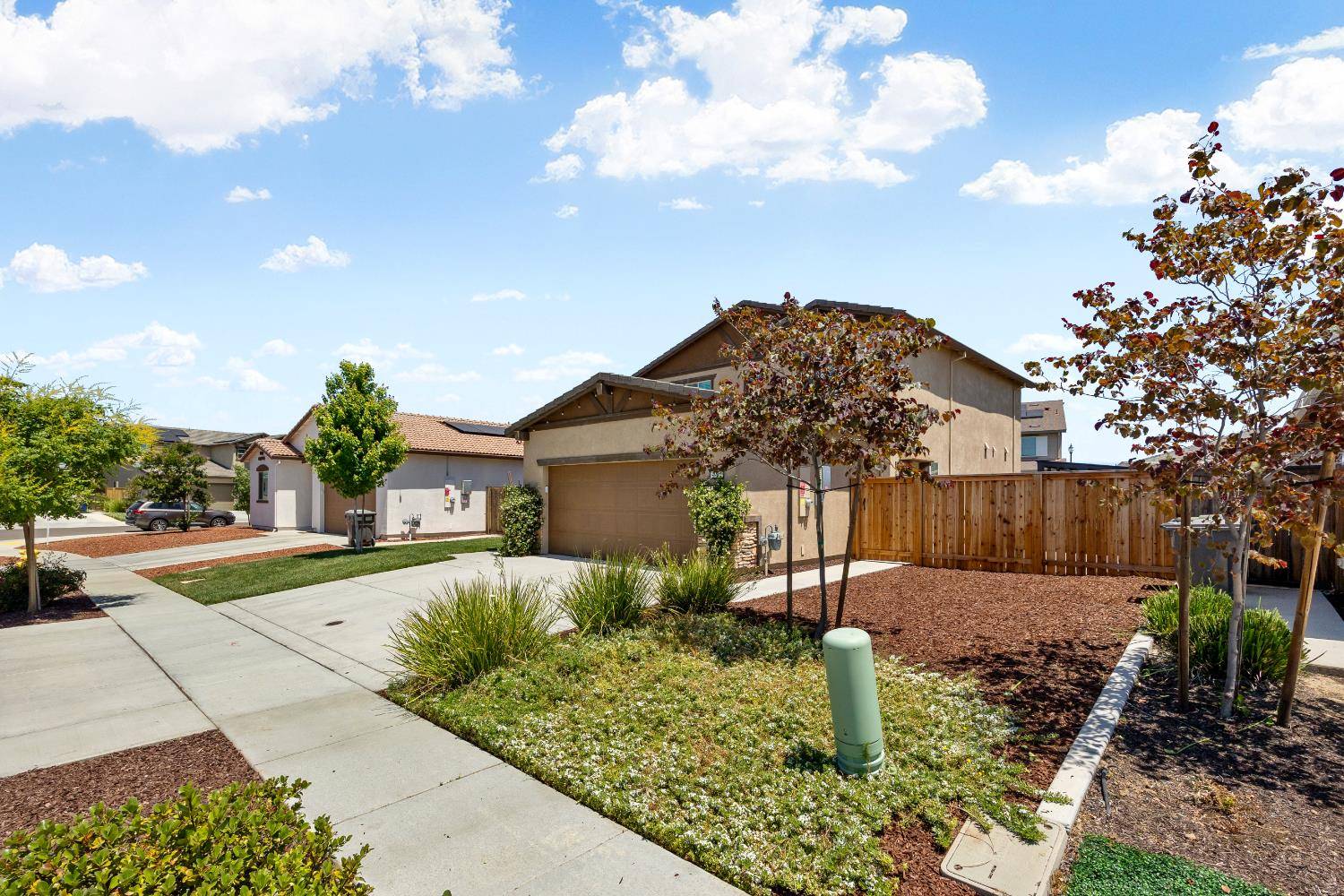 Roseville, CA 95747,4072 Newmarket ST