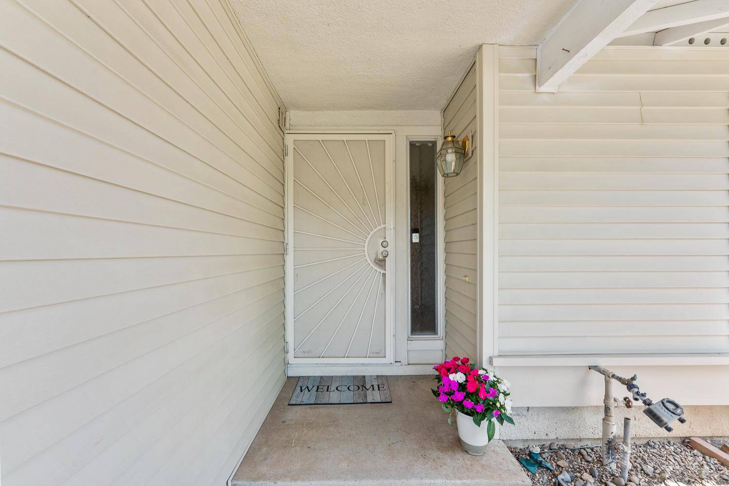 Sacramento, CA 95827,3300 Corbin WAY