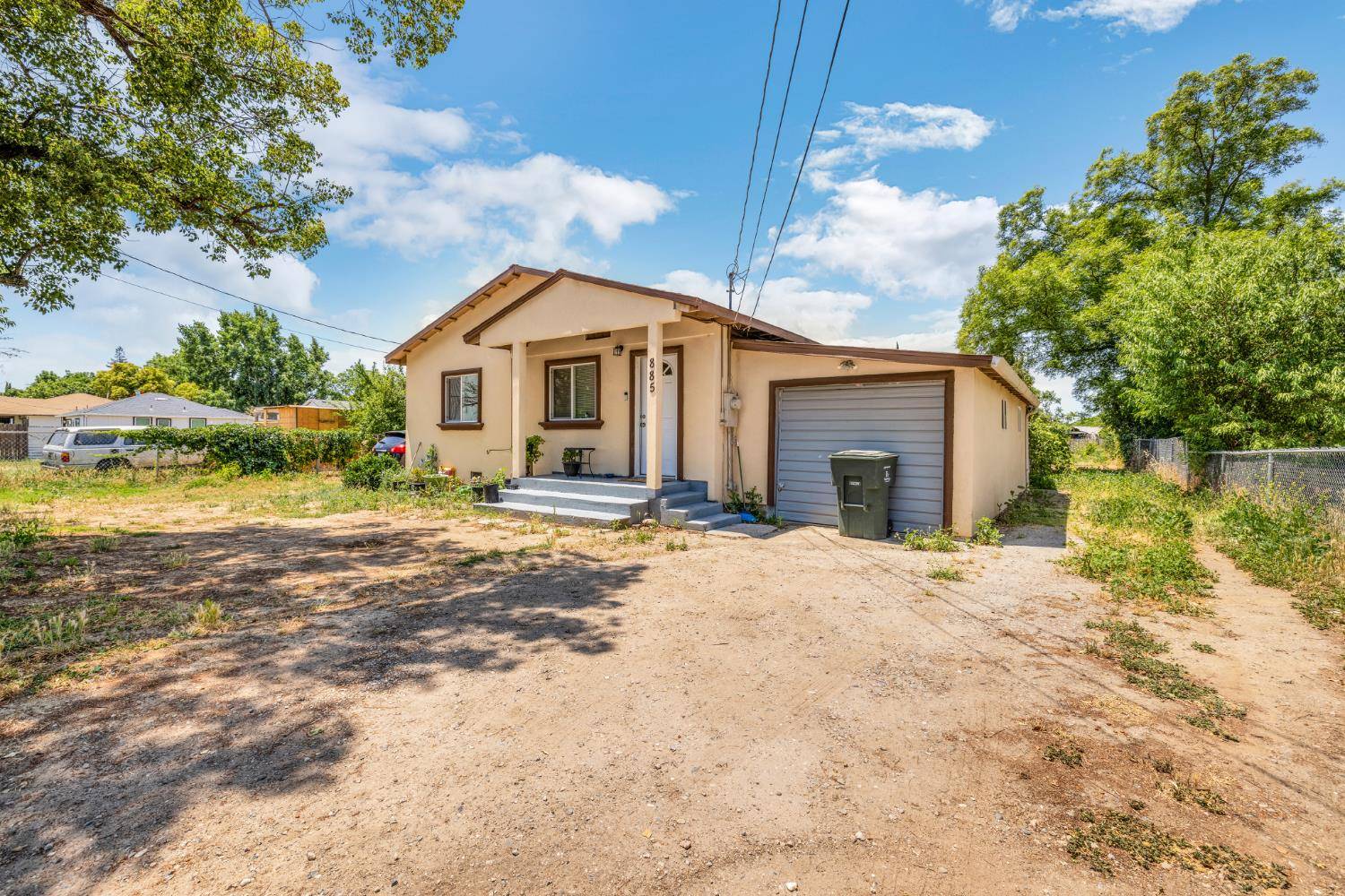 Olivehurst, CA 95961,885 Grand AVE