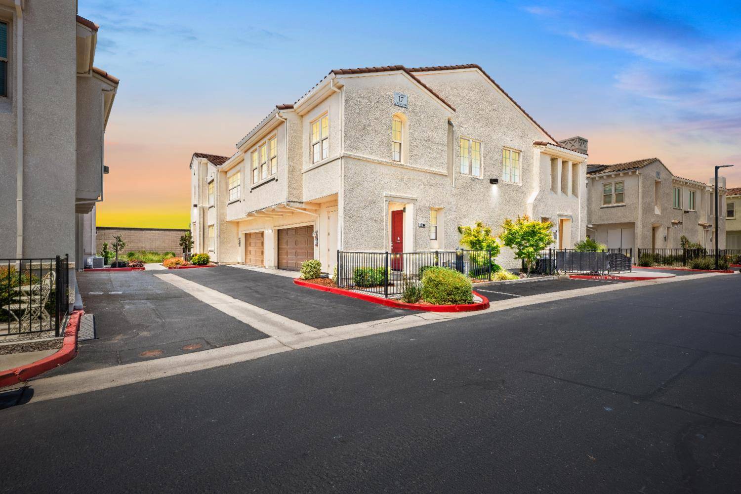 Sacramento, CA 95835,5301 E Commerce WAY #17104