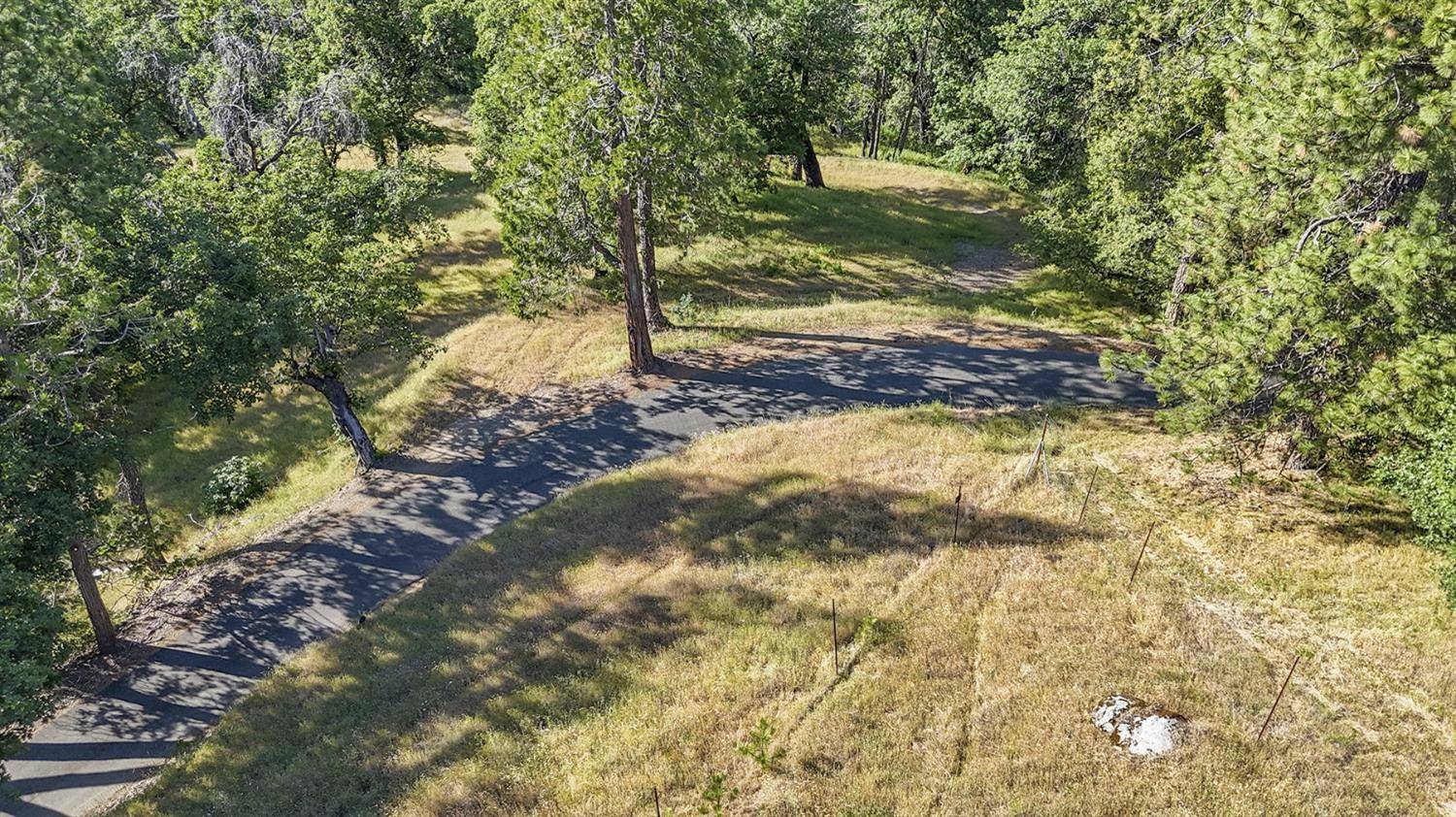 Somerset, CA 95684,7240 Happy Valley RD