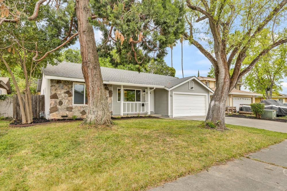 Sacramento, CA 95823,5940 Valley Vale WAY