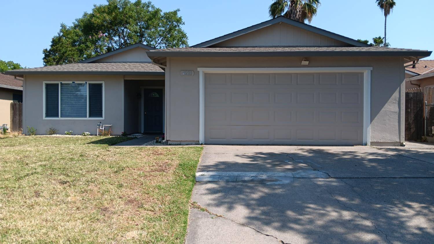 North Highlands, CA 95660,4221 Galbrath DR