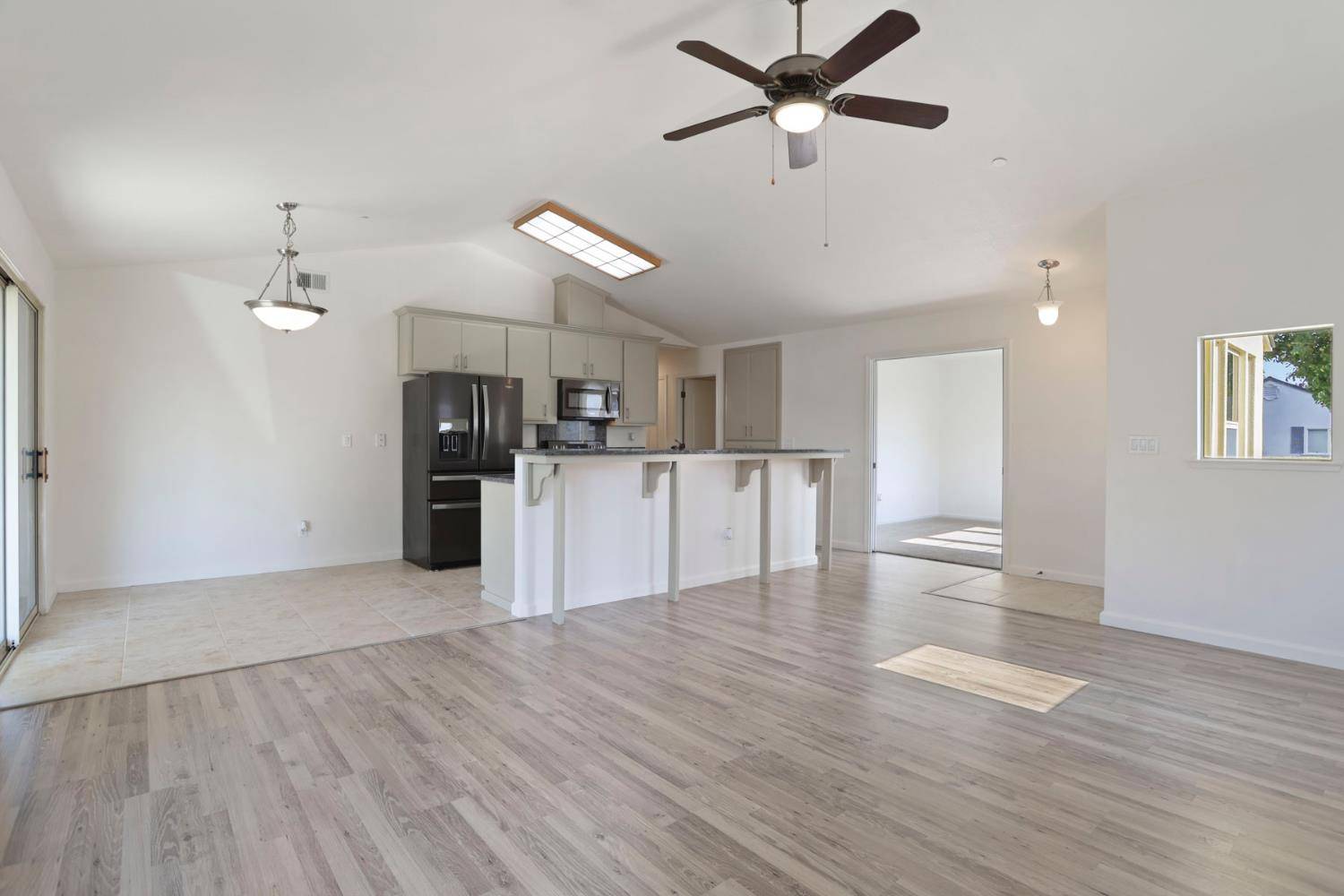 Galt, CA 95632,732 Young CT