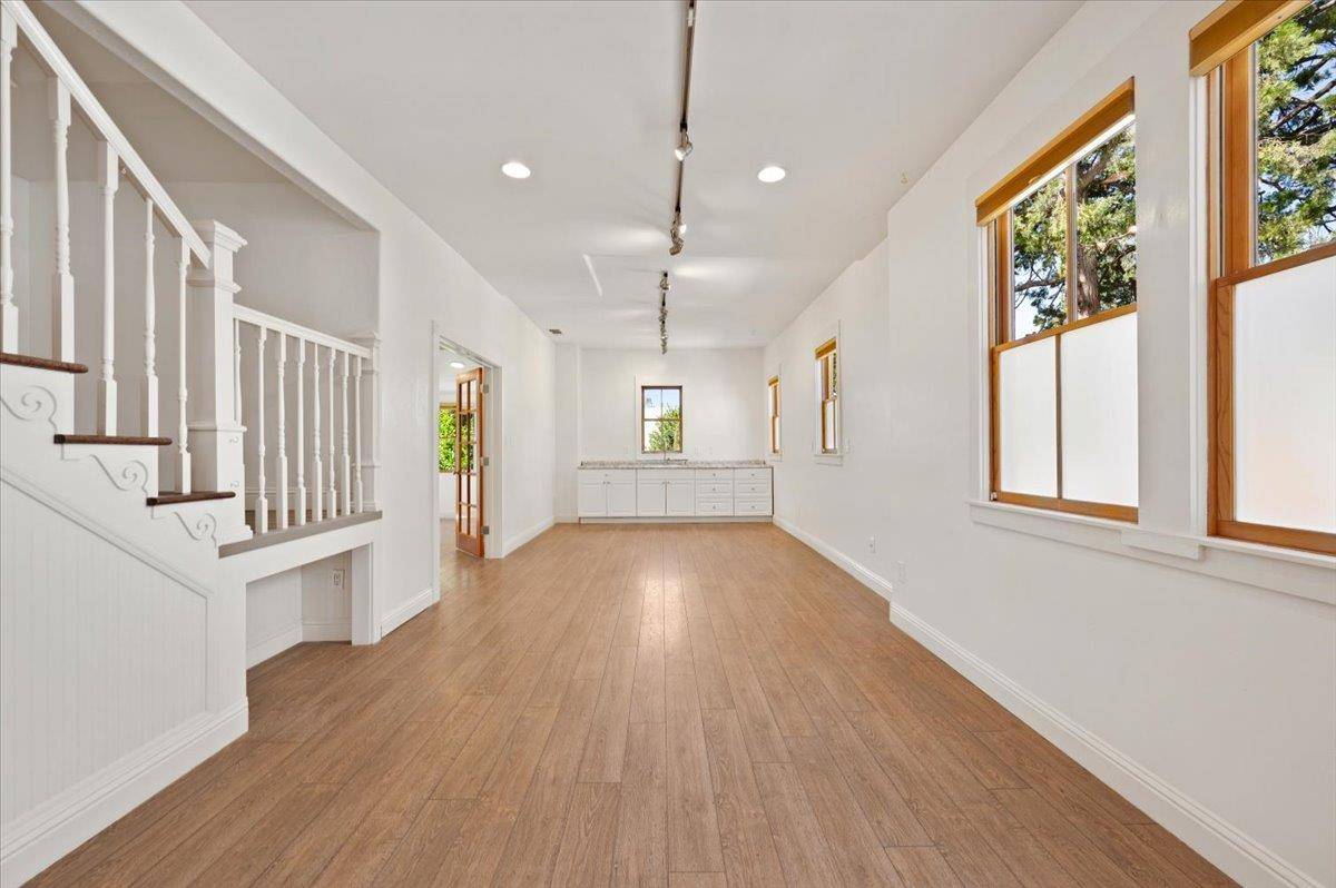 Nevada City, CA 95959,421 Broad ST