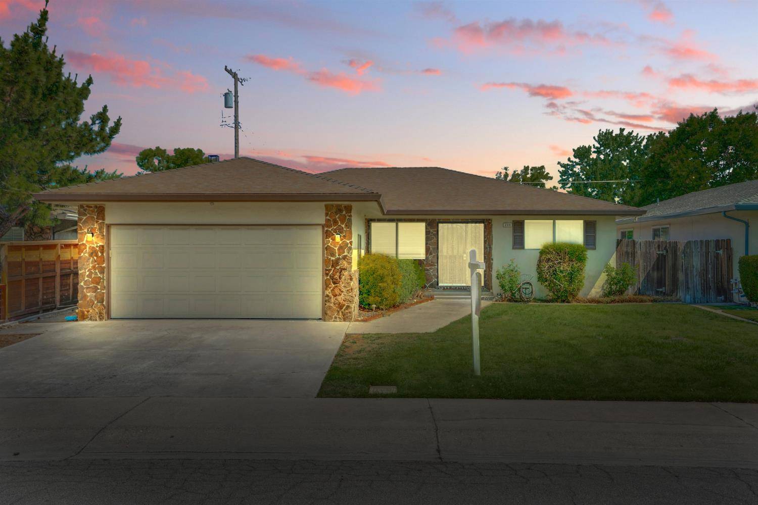 Lodi, CA 95242,2319 Oxford WAY