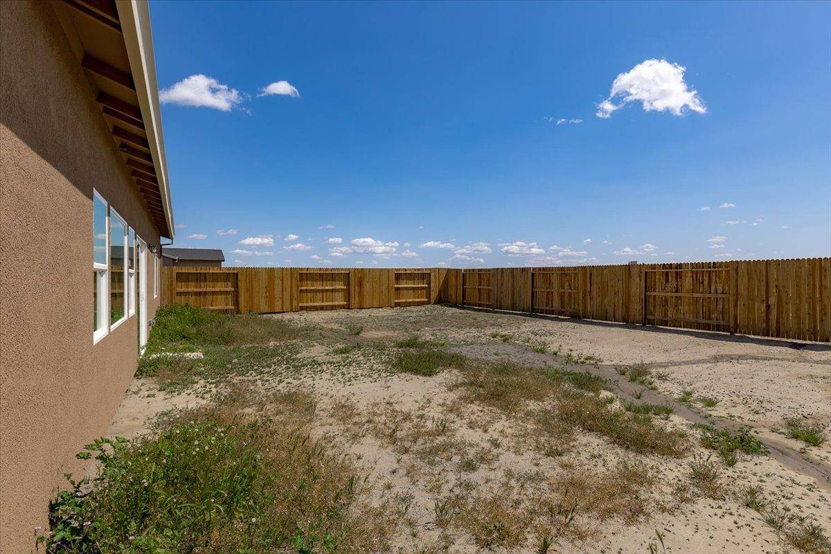 Colusa, CA 95932,335 Piper LN