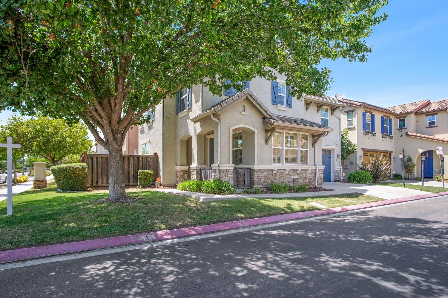 Lathrop, CA 95330,17189 Blue Oak LN