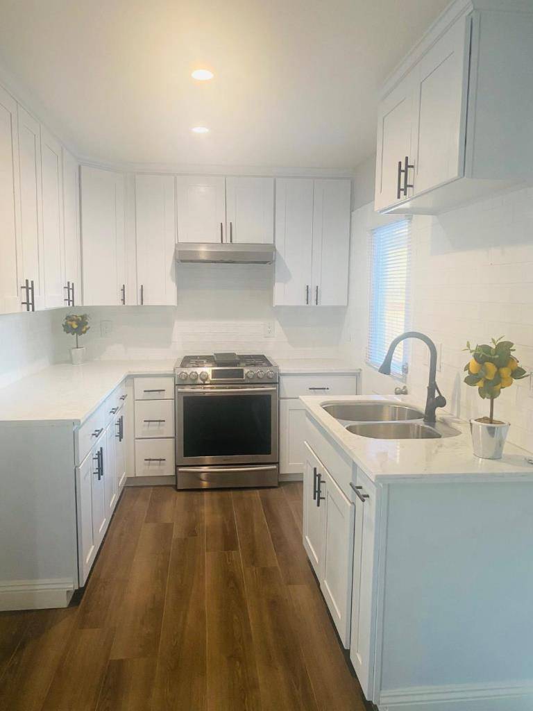 Sacramento, CA 95838,204 Dewitt CT