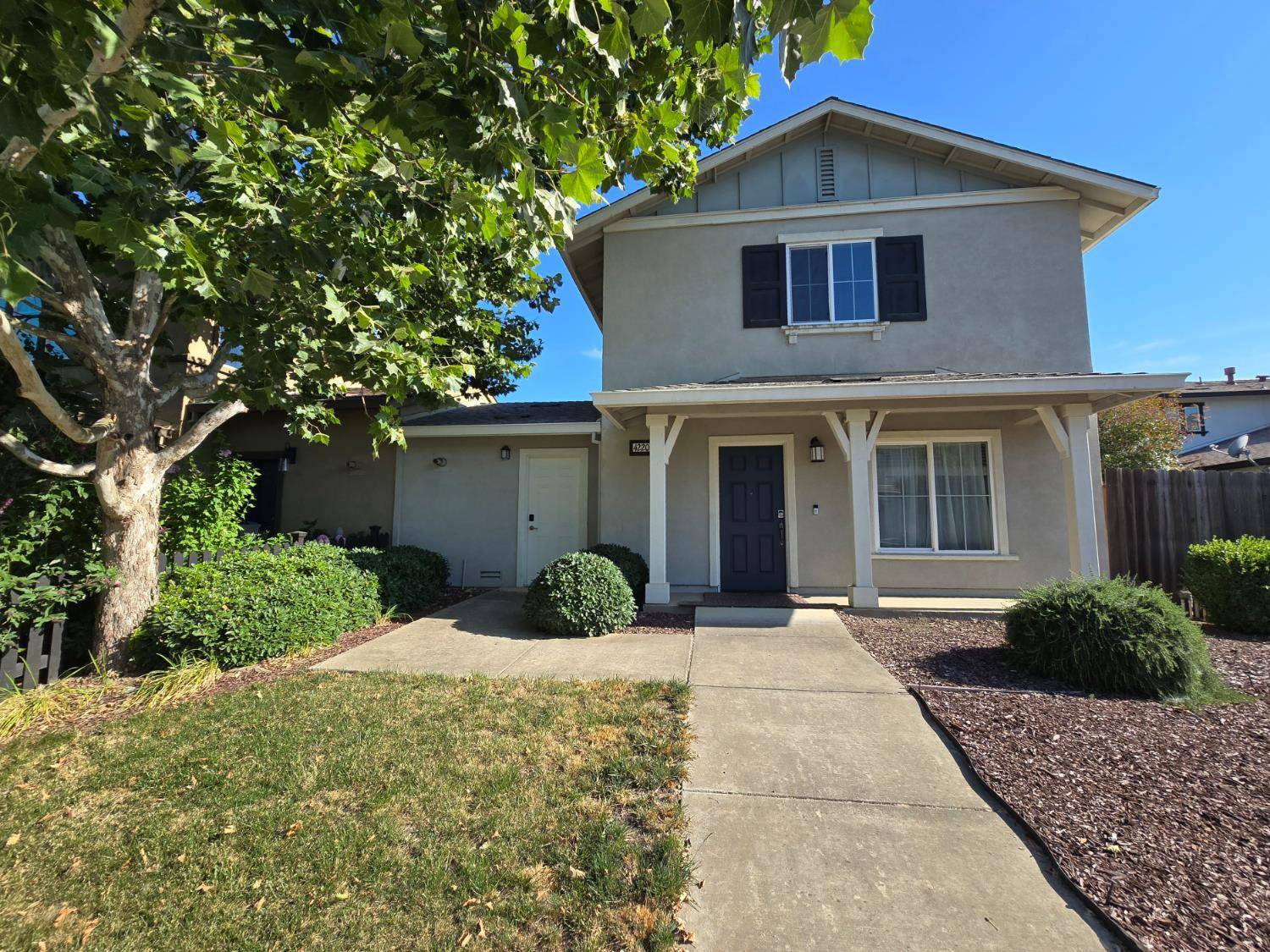 Davis, CA 95618,4220 Mahogany LN