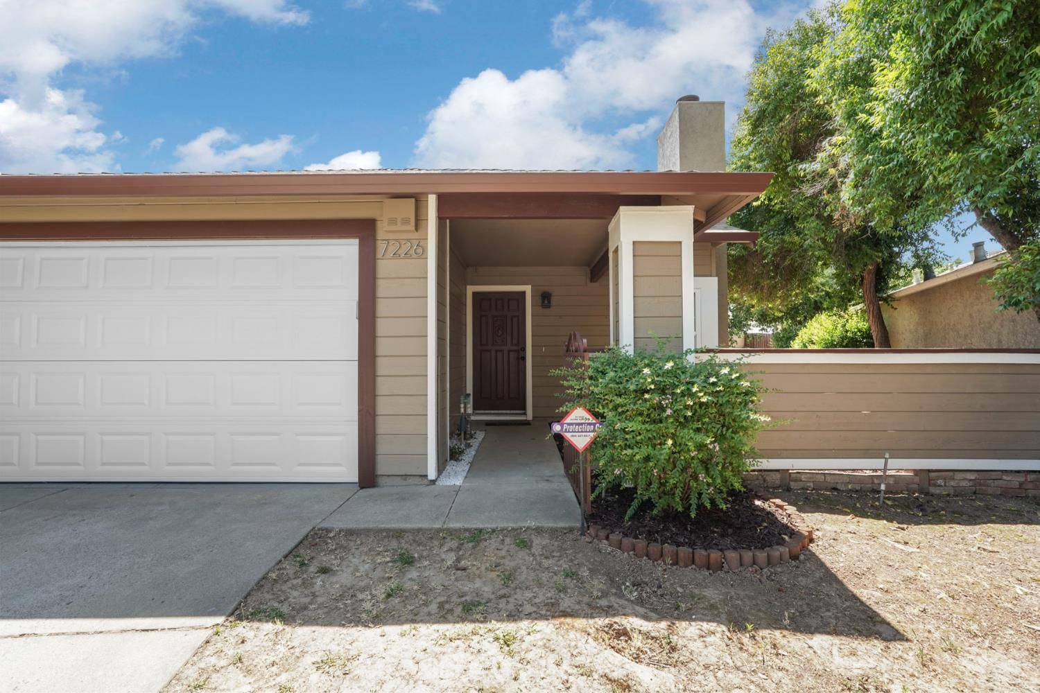 Sacramento, CA 95842,7226 Eminent CT