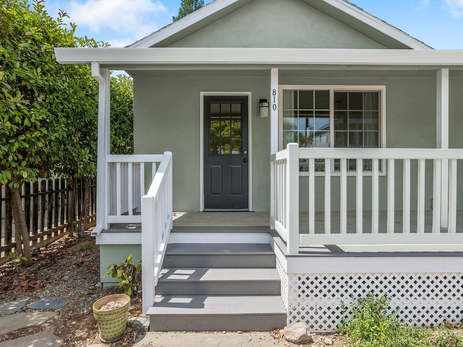 Folsom, CA 95630,810 Persifer ST