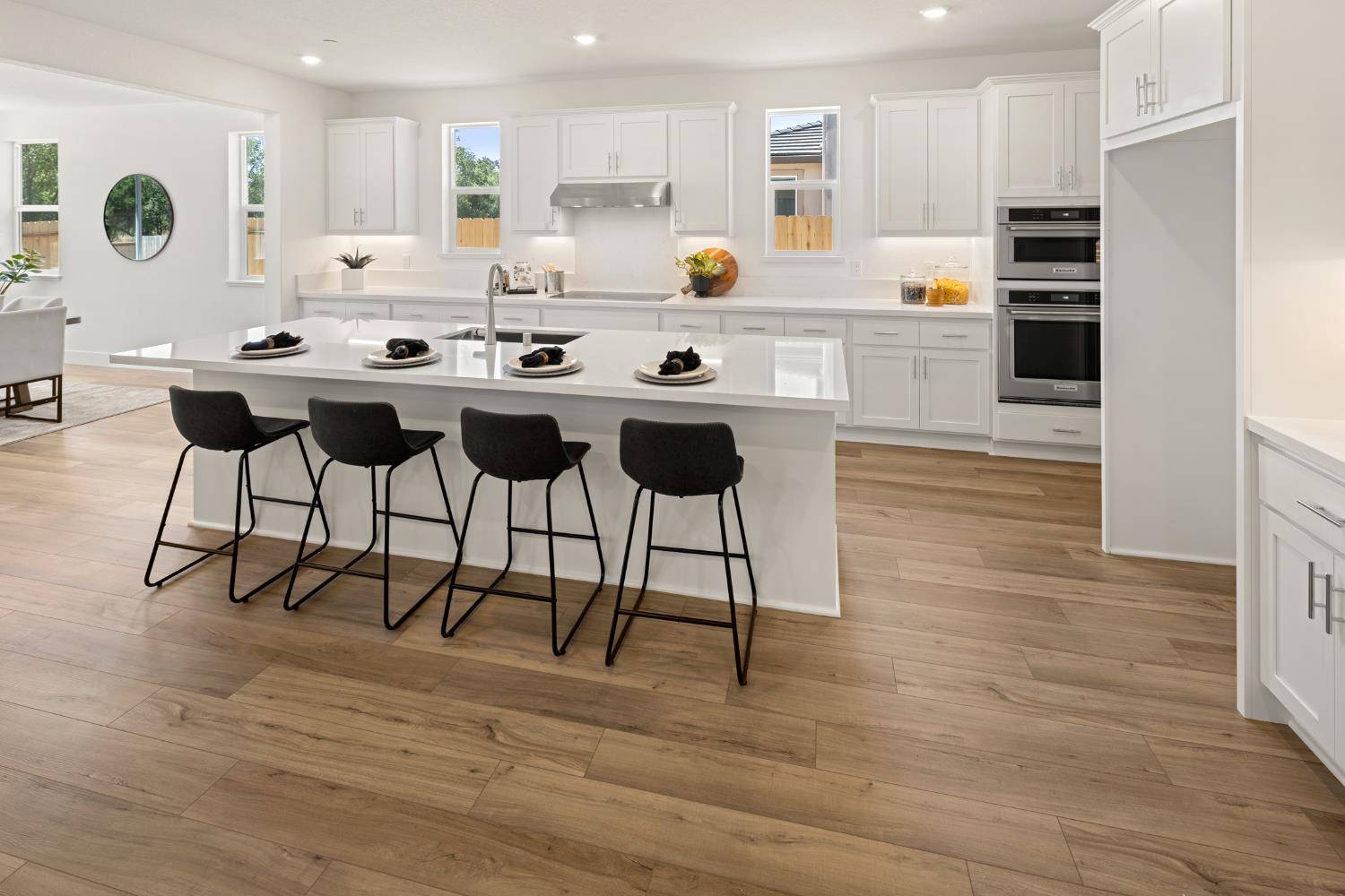 Roseville, CA 95747,907 Porter DR