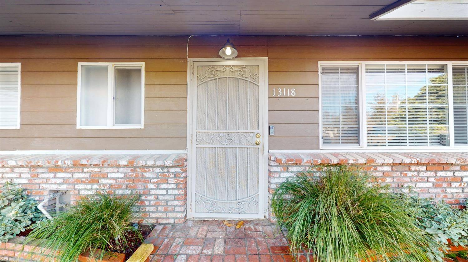 Hickman, CA 95323,13118 6th ST