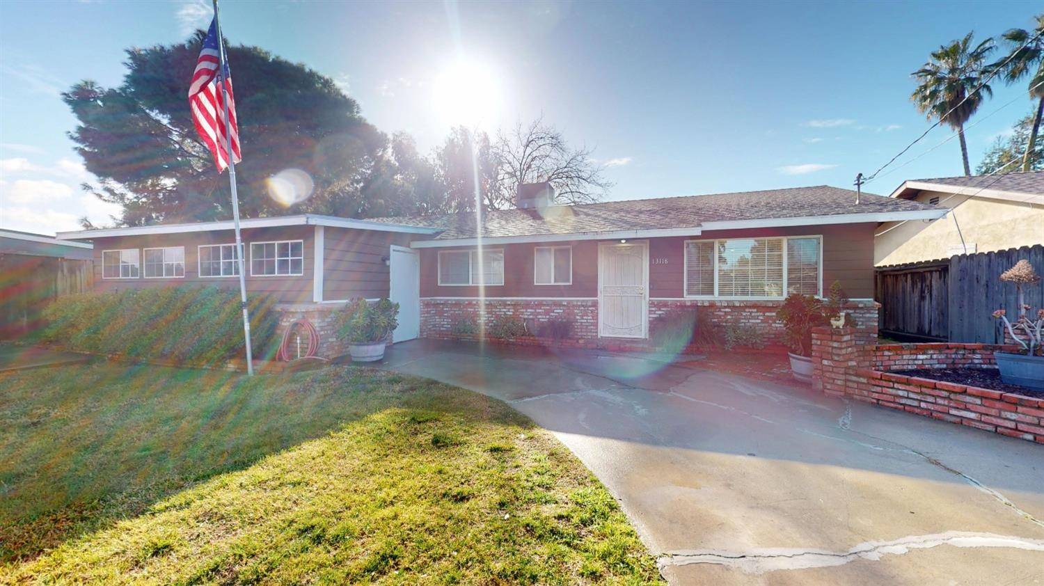 Hickman, CA 95323,13118 6th ST