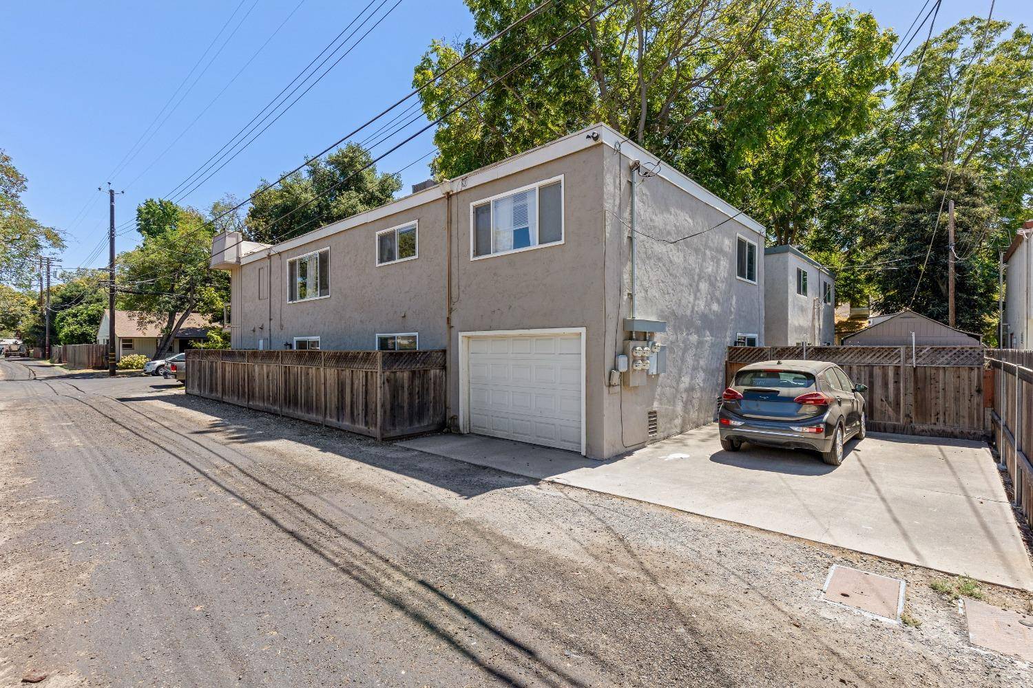 Sacramento, CA 95816,216 26th
