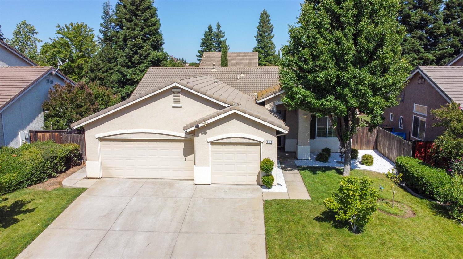 Elk Grove, CA 95624,9743 White Pine WAY