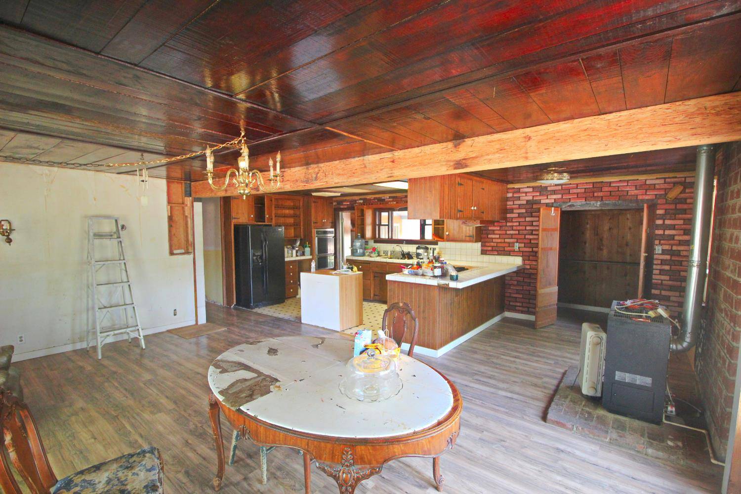 Mariposa, CA 95338,5156 Hillside DR