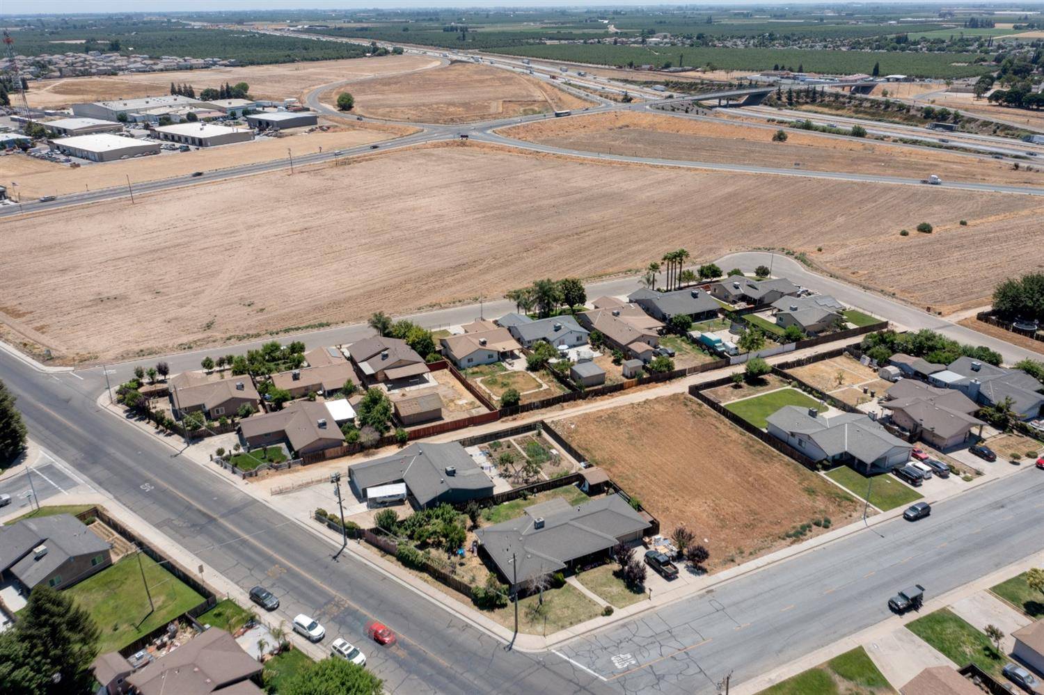 Livingston, CA 95334,612 East AVE