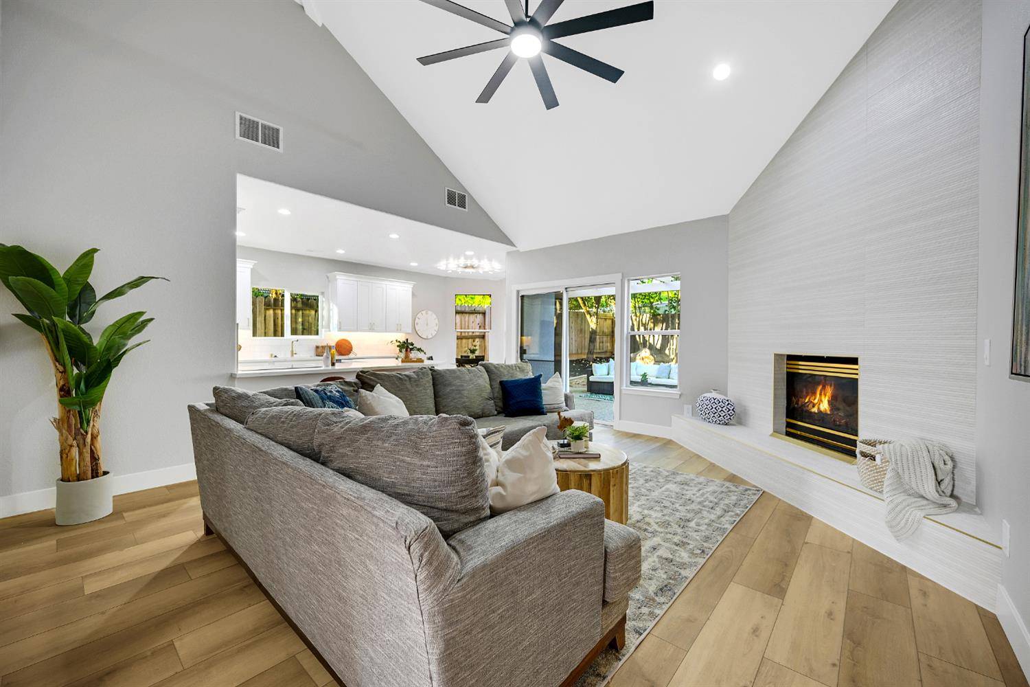 Granite Bay, CA 95746,6911 Fallsbrook CT