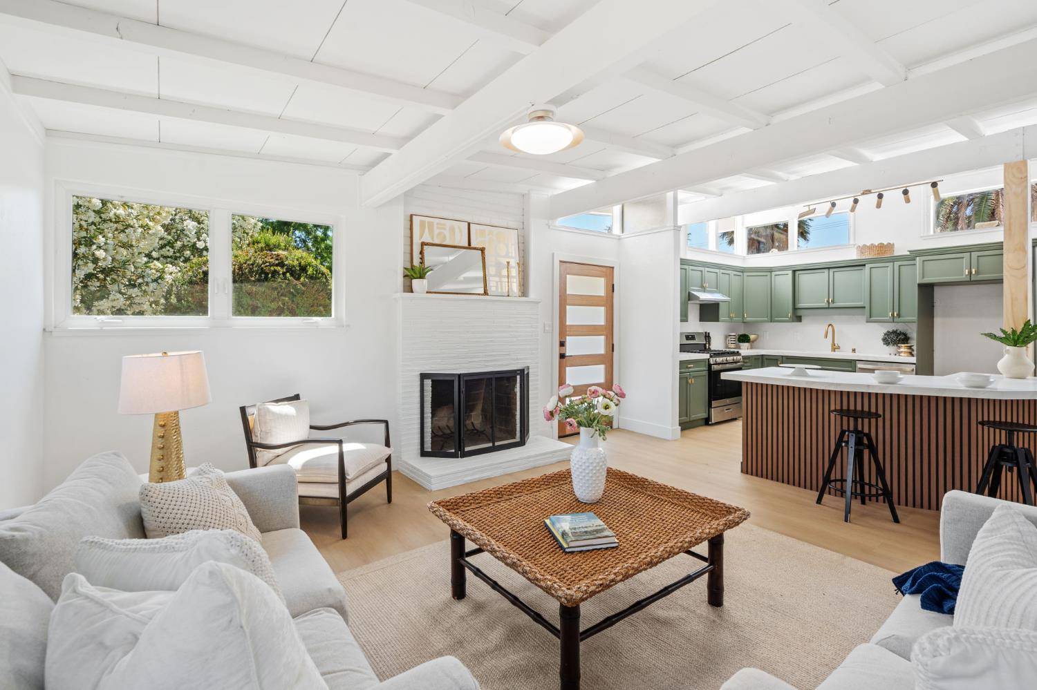 Sacramento, CA 95821,3671 Montclaire ST