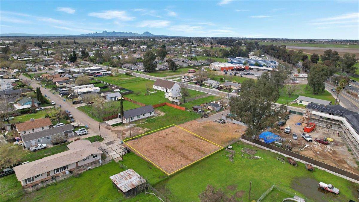 Olivehurst, CA 95961,4 7th Ave.
