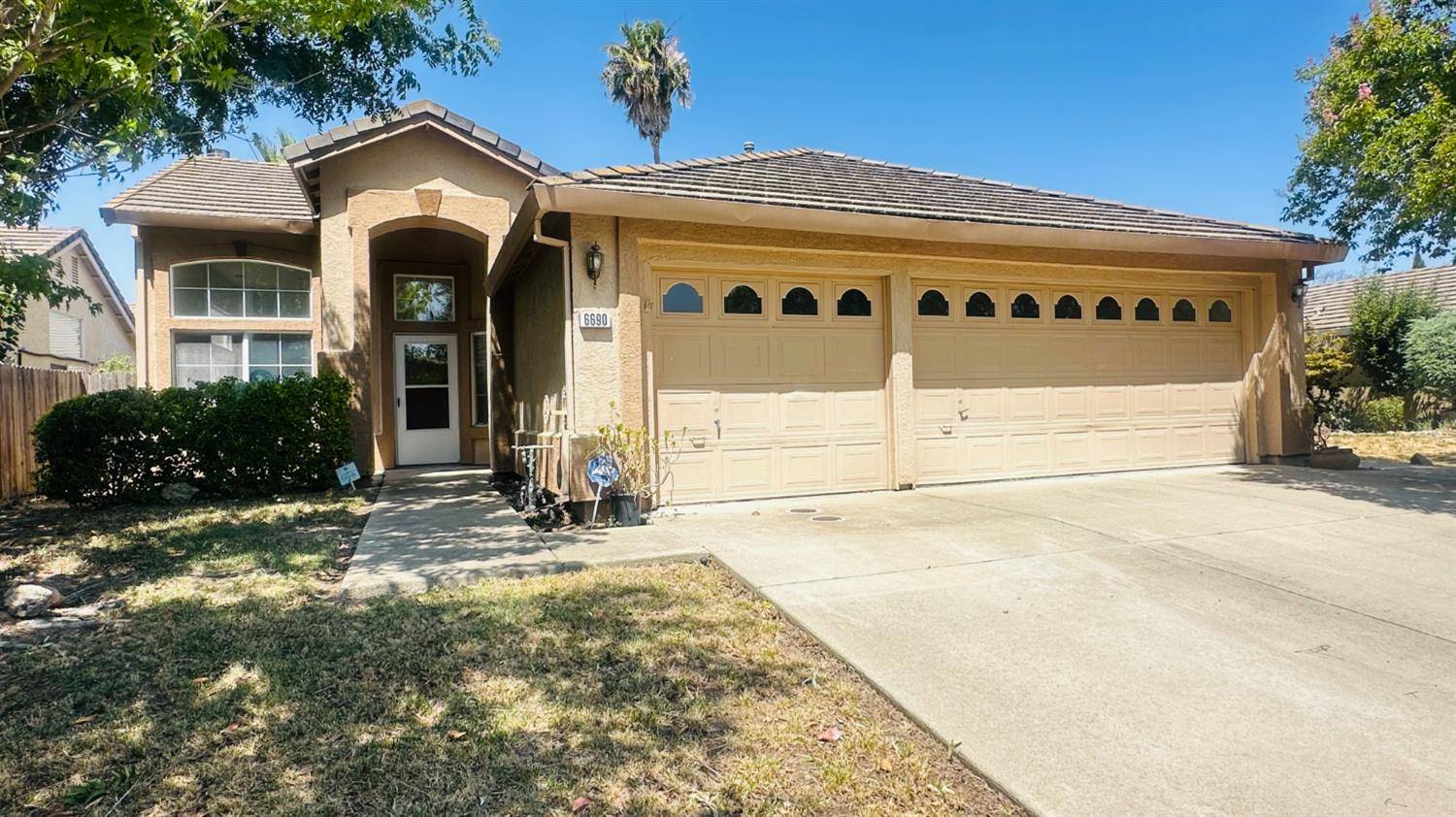 Elk Grove, CA 95758,6690 Chesterbrook Dr