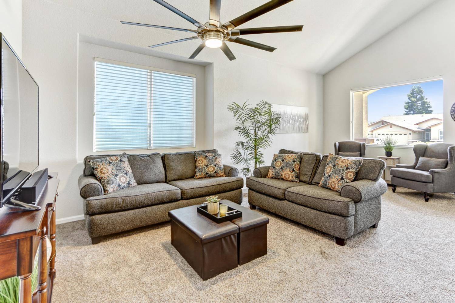 Roseville, CA 95747,140 Ledbury CT