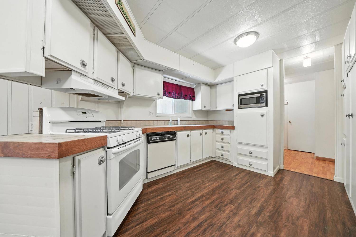 Pioneer, CA 95666,27181 Barton RD
