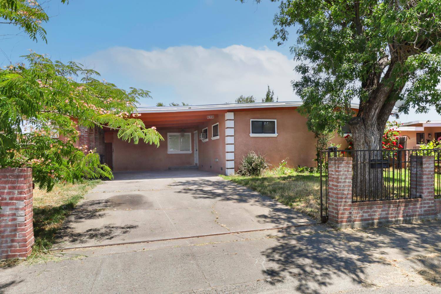 Sacramento, CA 95832,7621 23rd ST