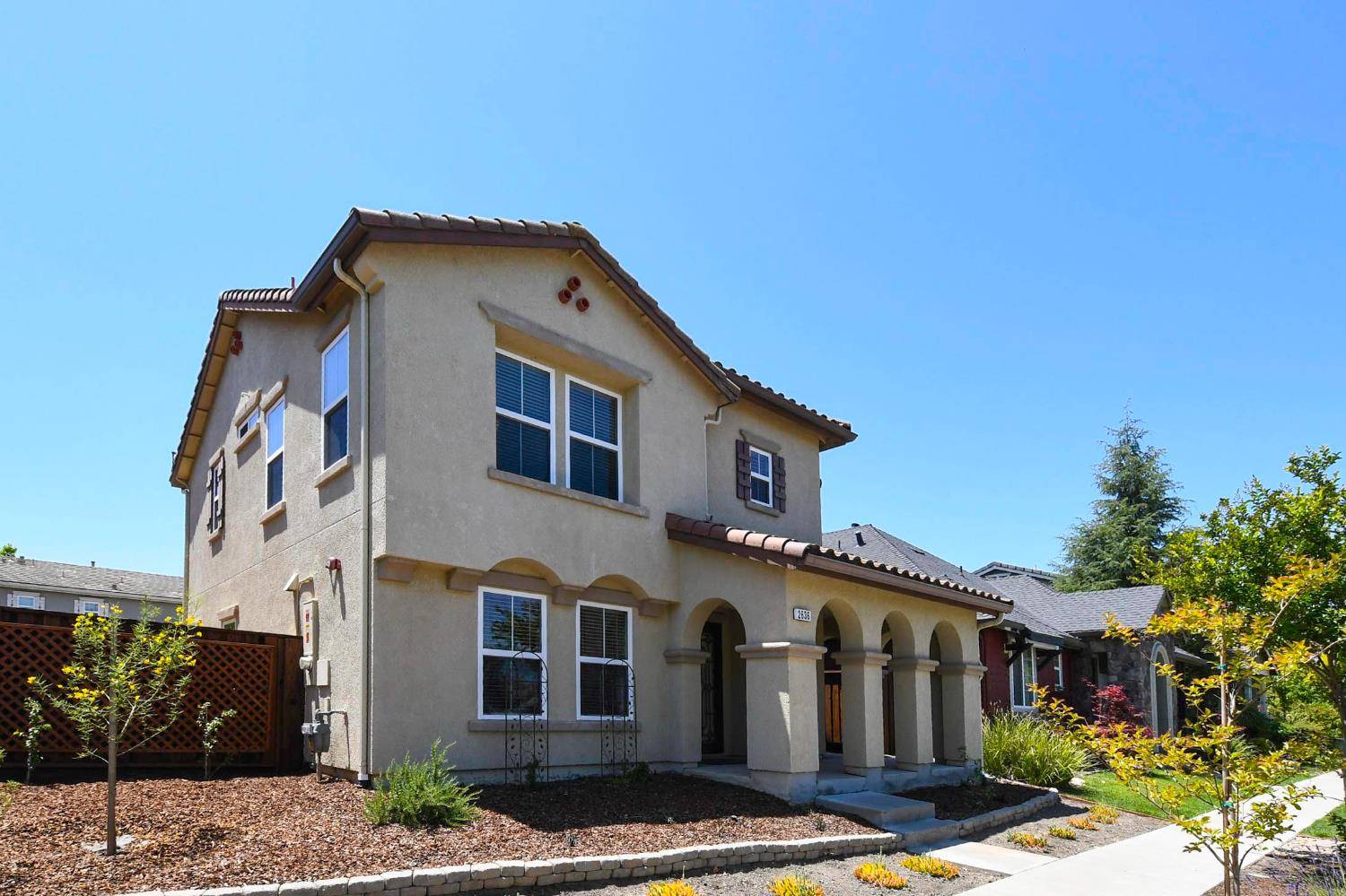 Woodland, CA 95776,2636 Farmers Central RD
