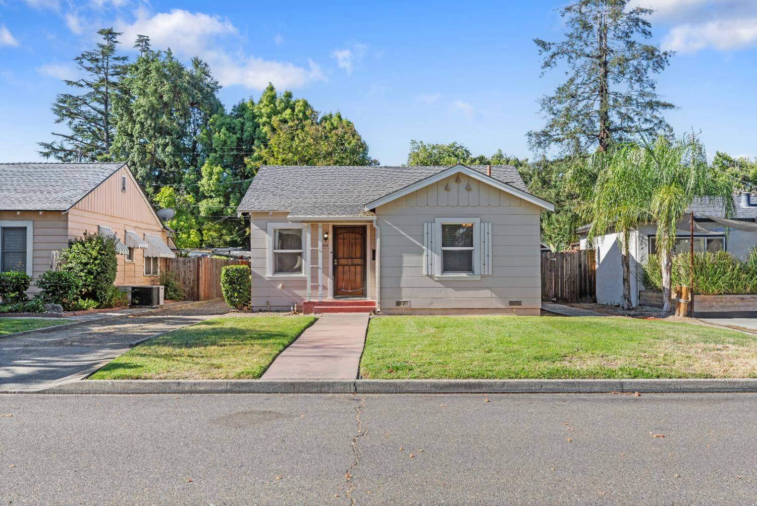 Turlock, CA 95380,1324 Cooper AVE