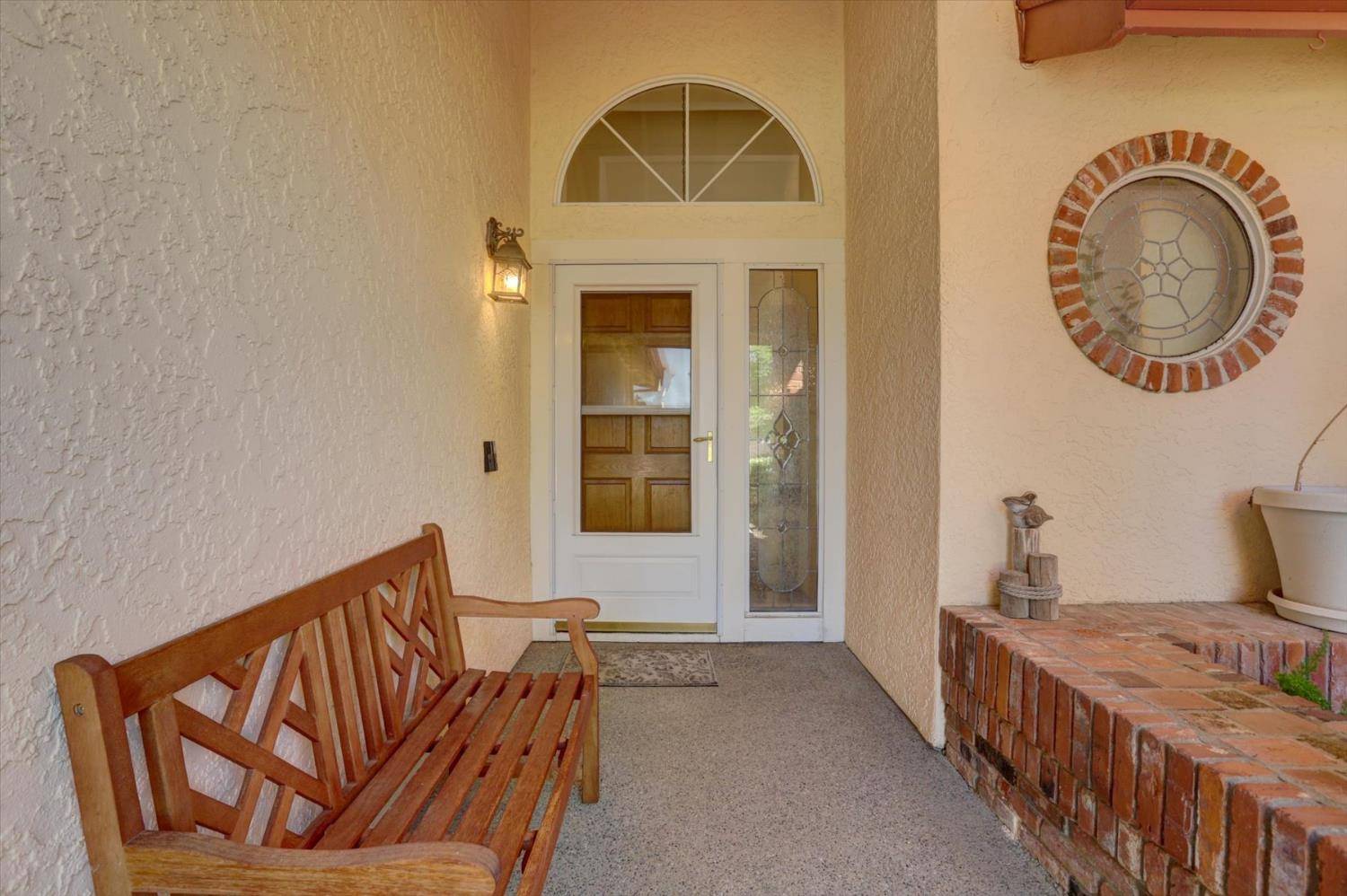 Folsom, CA 95630,240 Silberhorn DR
