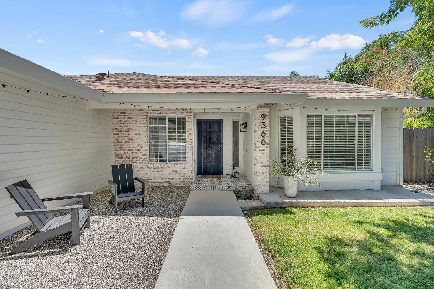 Elk Grove, CA 95624,9366 Savin PL