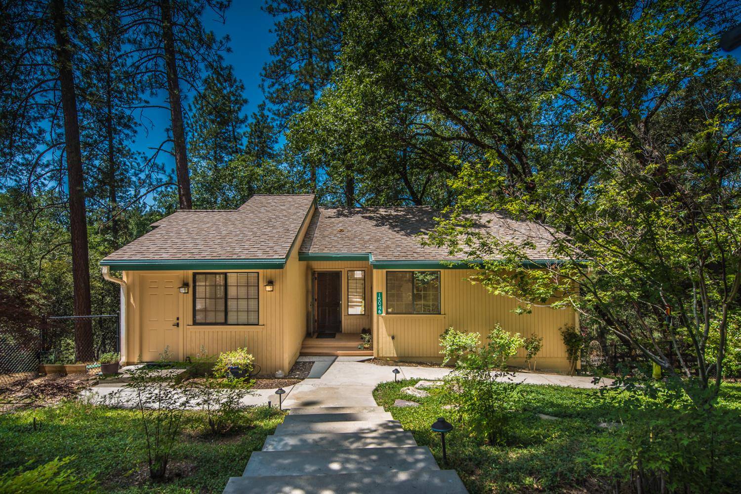 Grass Valley, CA 95949,15046 Leiter WAY