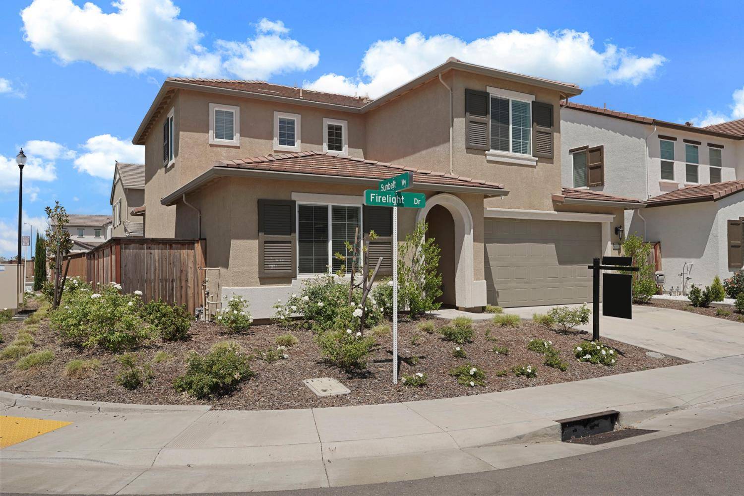 Roseville, CA 95747,6001 Firelight DR