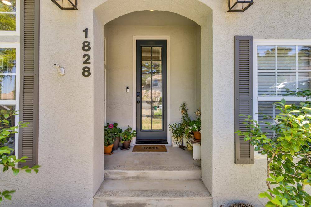 El Dorado Hills, CA 95762,1828 Sapphire WAY